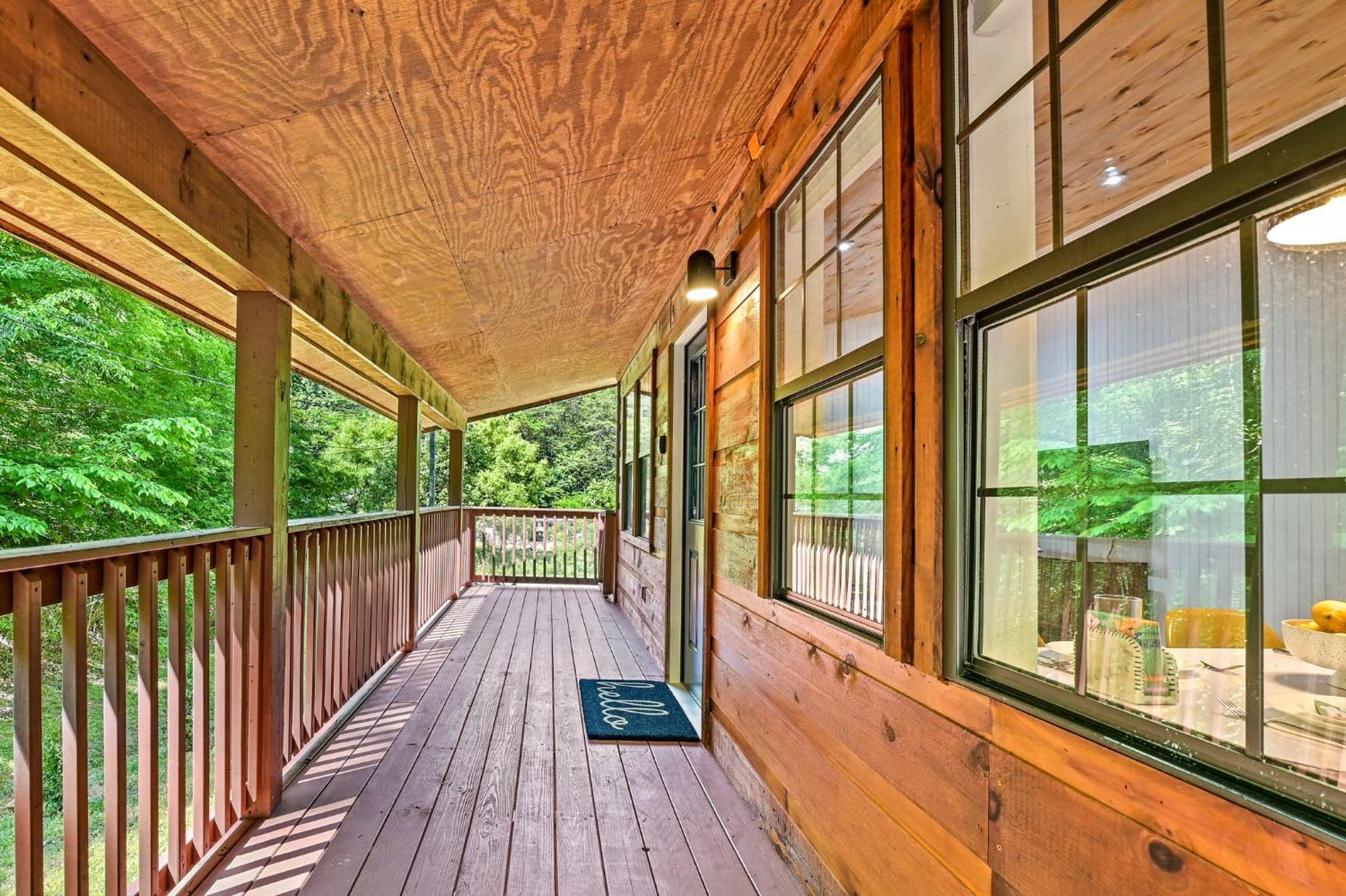 Smoky Mountains Hut Tub Cabin Dog Friendly Sevierville Buitenkant foto