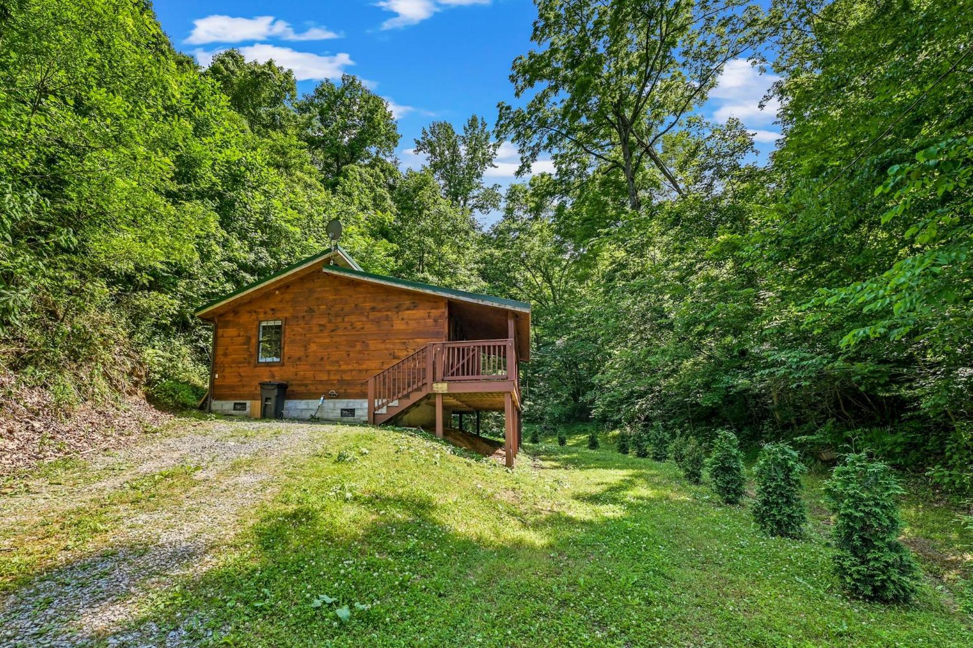 Smoky Mountains Hut Tub Cabin Dog Friendly Sevierville Buitenkant foto